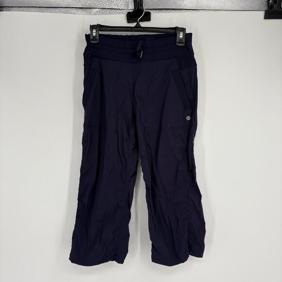 Lululemon Blue Dance Studio Cropped Capri Pants Size 6 - Picture 1 of 7